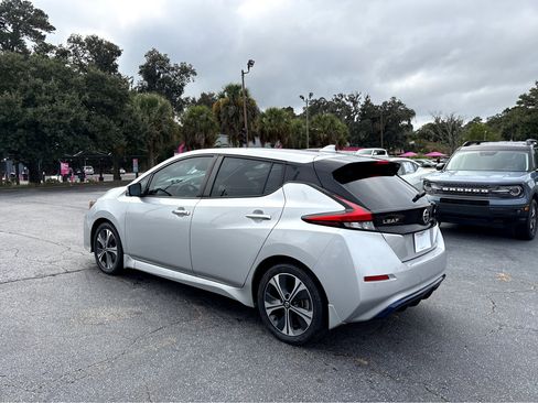 Used 2021 Nissan Leaf SV w/ SV Technology Package image 32