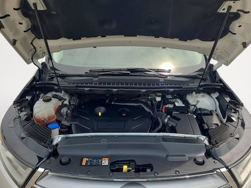 Used 2018 Ford Edge SEL w/ Canadian Touring Package AWD/4WD image 18