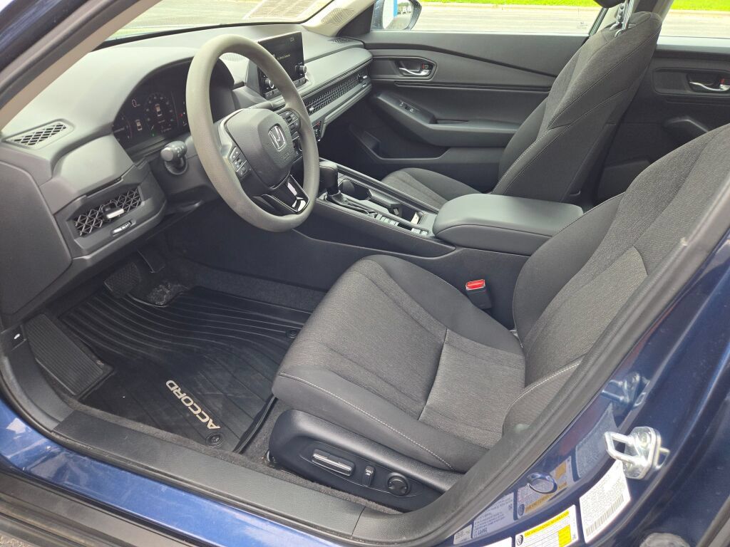 Used 2023 Honda Accord EX image 21