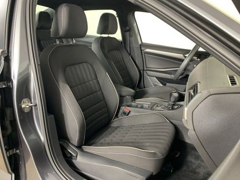 Used 2022 Volkswagen Jetta Sport image 35