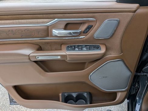 Used 2021 RAM 1500 Limited image 12