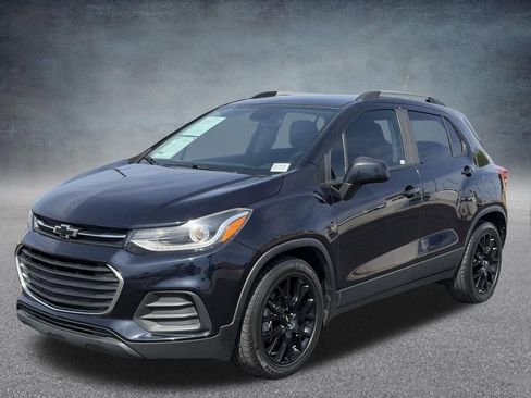 Used 2021 Chevrolet Trax LT w/ Sport Edition FWD image 8