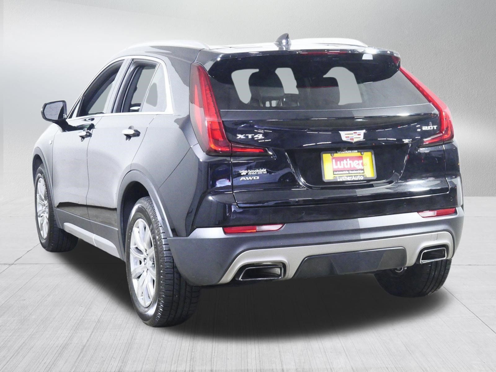 Certified 2019 Cadillac XT4 Premium Luxury w/ Technology Package AWD/4WD image 5