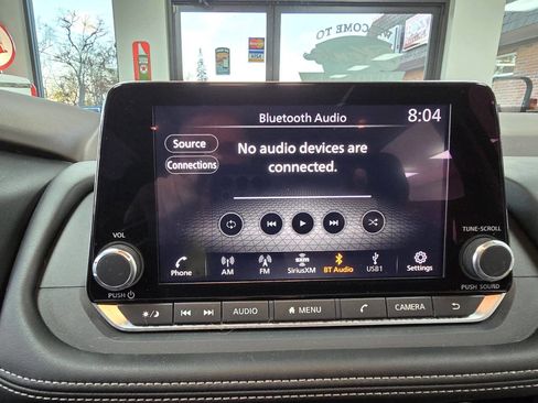 Used 2023 Nissan Rogue SV w/ SV Premium B Package image 28