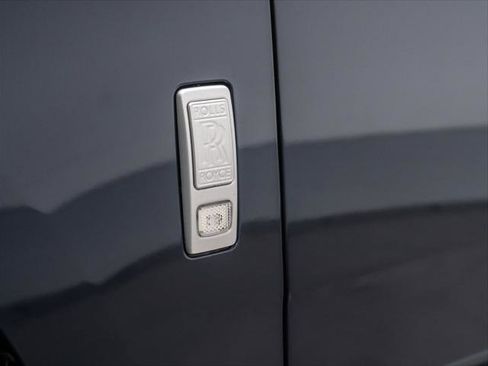 Used 2020 Rolls-Royce Cullinan image 48