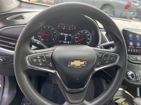 Used 2023 Chevrolet Malibu LT image 16