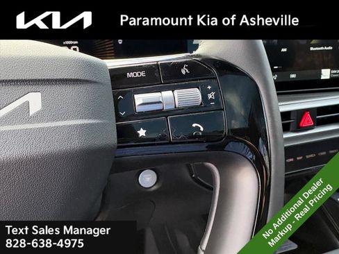 New 2026 Kia Sorento S w/ S Panoramic Sunroof Package FWD image 12
