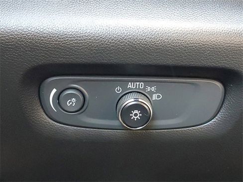 Certified 2023 Chevrolet Traverse RS image 20