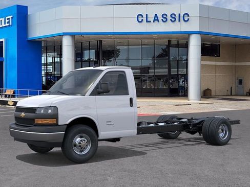 New 2026 Chevrolet Express 3500 w/ Power Convenience Package RWD image 2
