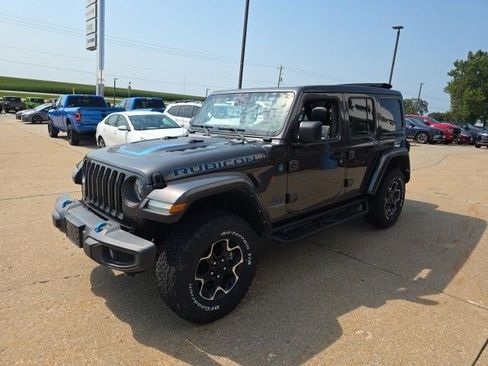 Used 2022 Jeep Wrangler Unlimited Rubicon 4xe w/ Cold Weather Group AWD/4WD image 3