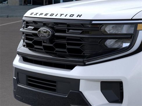 New 2025 Ford Expedition Max Platinum w/ Stealth Performance Package image 17