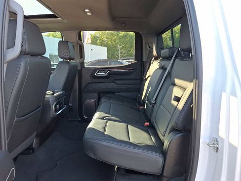 Used 2024 GMC Sierra 1500 Denali AWD/4WD image 11