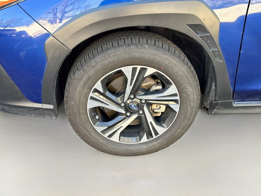 Used 2025 Subaru Crosstrek 2.5i Premium AWD/4WD image 28