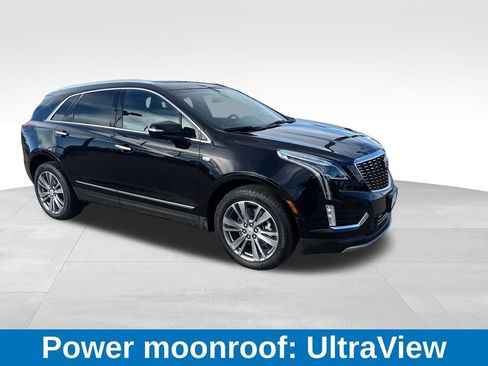 Used 2025 Cadillac XT5 Premium Luxury AWD/4WD image 8