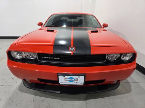 Used 2009 Dodge Challenger SRT8 w/ SRT Option Group II image 9