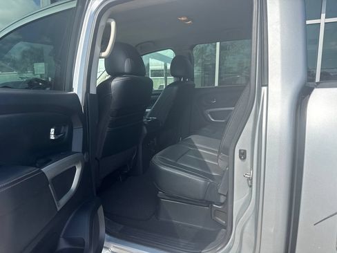Used 2017 Nissan Titan SL w/ SL Towing Convenience Package RWD image 19