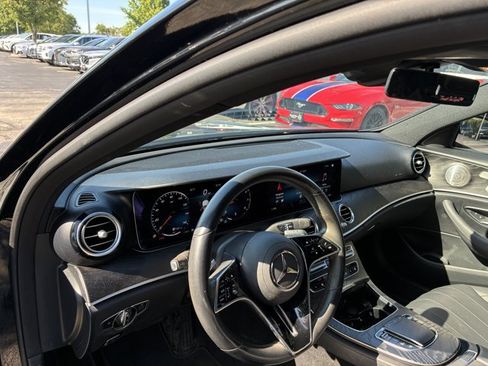 Used 2023 Mercedes-Benz E 350 4MATIC Sedan image 10
