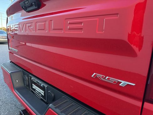 Used 2022 Chevrolet Silverado 1500 RST w/ Z71 Off-Road Package image 13
