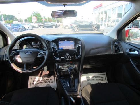 Used 2018 Ford Focus SEL FWD image 23