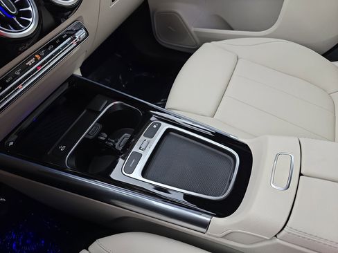 New 2026 Mercedes-Benz GLA 250 image 24