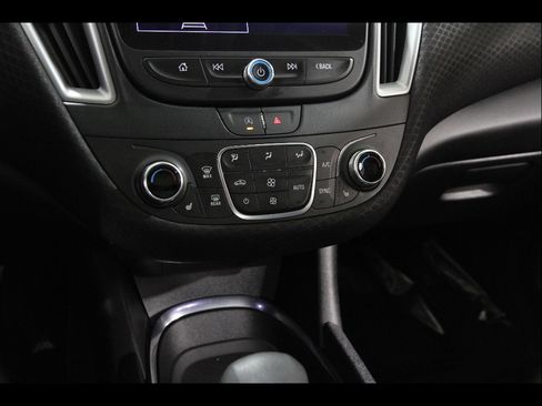 Used 2024 Chevrolet Malibu LT FWD image 15
