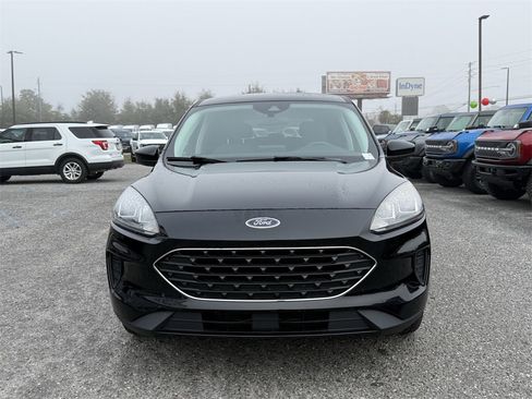 Used 2022 Ford Escape SE w/ SE Sport Appearance Package image 10