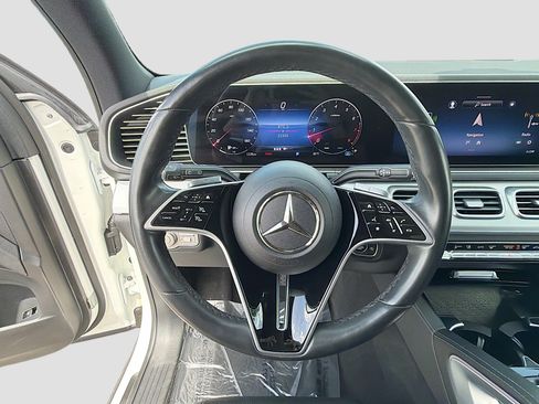 Used 2024 Mercedes-Benz GLE 350 4MATIC image 39