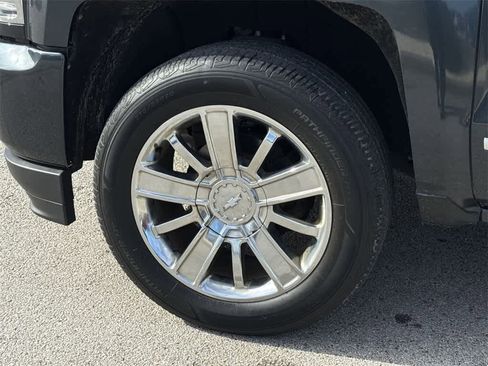 Used 2017 Chevrolet Silverado 1500 High Country image 10