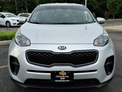 Used 2017 Kia Sportage LX FWD image 2