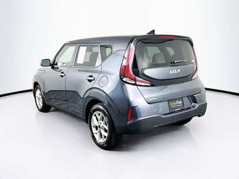 Used 2025 Kia Soul LX w/ LX Technology Package FWD image 5