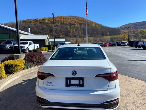 Used 2024 Volkswagen Jetta S image 6