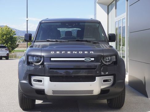 New 2025 Land Rover Defender 130 S image 5