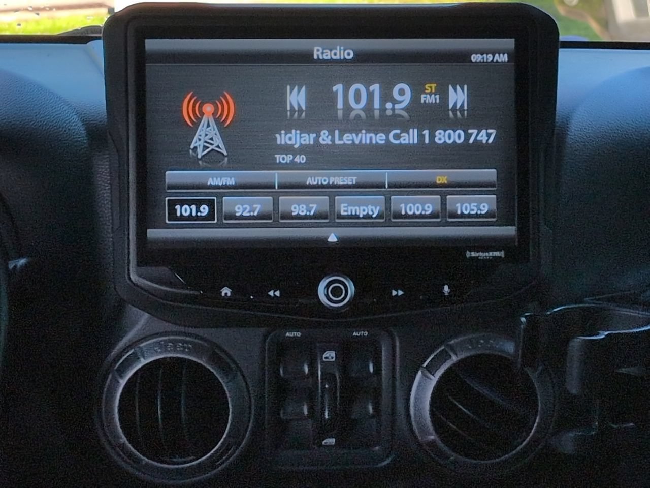 Used 2011 Jeep Wrangler Unlimited Sport AWD/4WD image 17