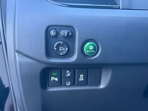 Used 2022 Honda Pilot Elite image 16