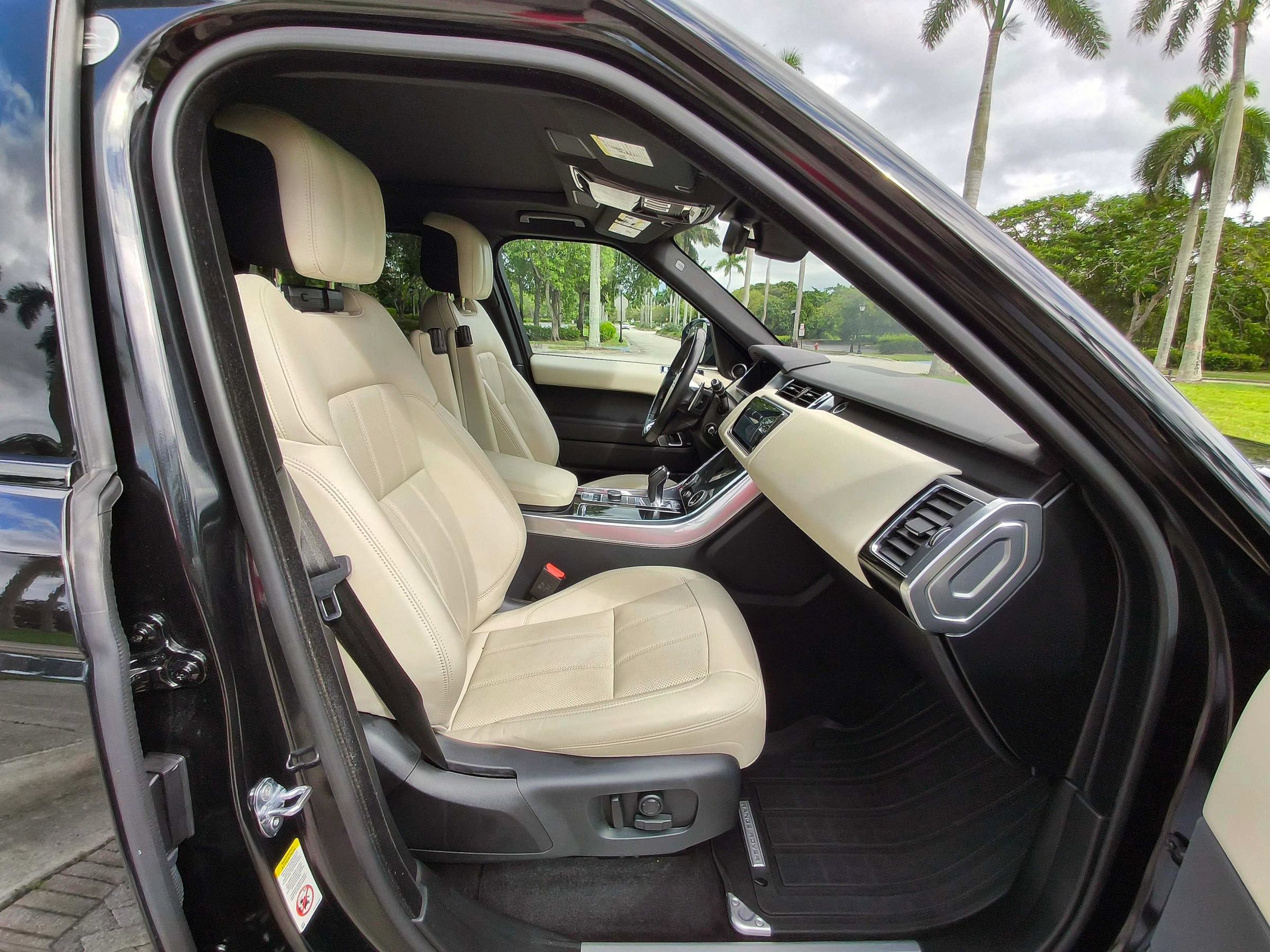 Used 2021 Land Rover Range Rover Sport HSE Silver Edition AWD/4WD image 44