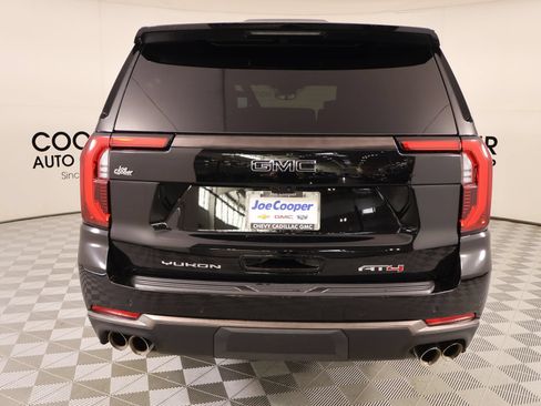 Used 2025 GMC Yukon AT4 Ultimate w/ LPO, Floor Liner Package AWD/4WD image 24