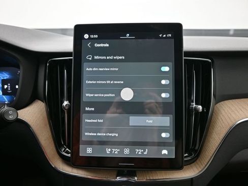 New 2026 Volvo XC60 B5 Plus w/ Protection Package Premier image 19