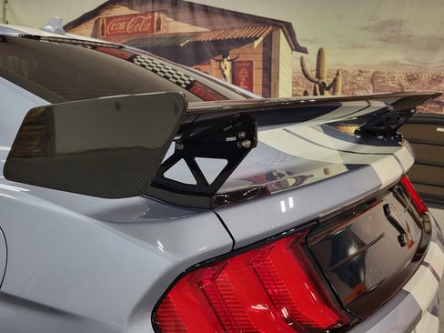 Used 2022 Ford Mustang Shelby GT500 w/ Carbon Fiber Track Pack image 6