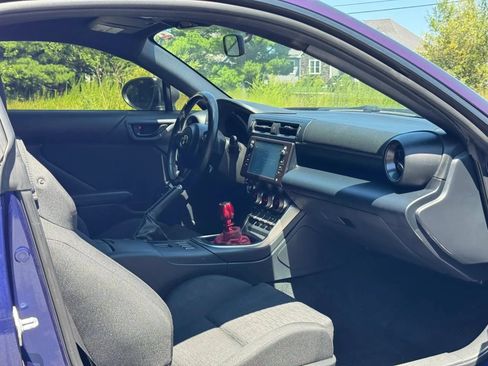Used 2022 Toyota GR86 w/ ALL Weather Mat Package (TMS) RWD image 14