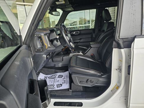 Used 2024 Ford Bronco Badlands image 20