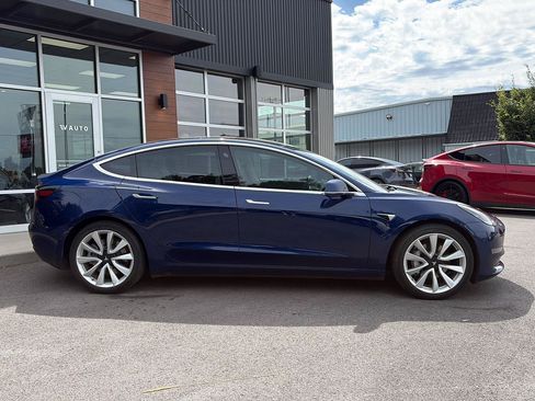 Used 2018 Tesla Model 3 Long Range AWD/4WD image 9