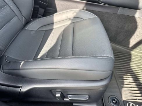 Used 2023 Lexus IS 350 F Sport w/ Navigation Package image 12