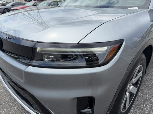 Used 2024 Honda Prologue Touring image 6