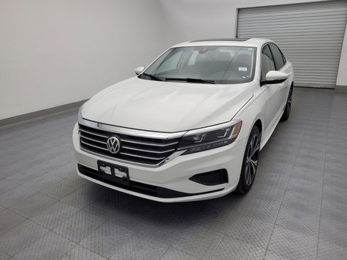 Used 2022 Volkswagen Passat 2.0T SE image 15
