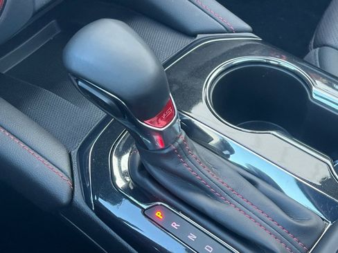 Certified 2024 Chevrolet Blazer RS w/ Driver Confidence II Package image 19