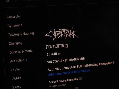 Used 2024 Tesla Cybertruck AWD Crew Cab image 18