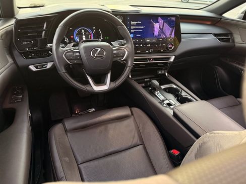 Certified 2024 Lexus RX 350 FWD w/ Convenience Package image 18