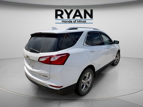 Used 2018 Chevrolet Equinox Premier AWD/4WD image 4