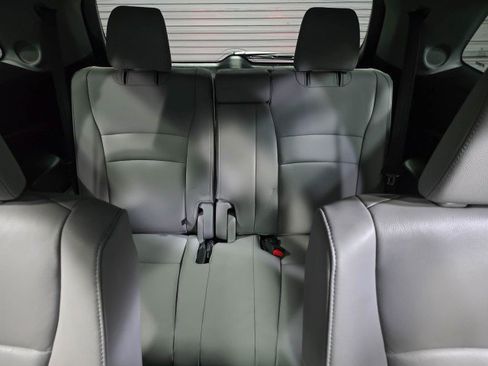 Used 2021 Honda Pilot Touring image 20