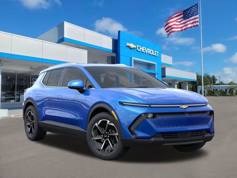 New 2026 Chevrolet Equinox EV LT image 7